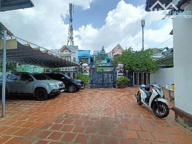 BIỆT THỰ HỒ BƠI SIÊU RỘNG – DT 865M²(NGANG 19M) – KIẾN TRÚC TÂN CỔ ĐIỂN - 3