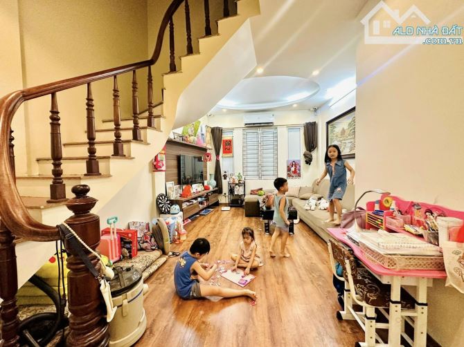 Bán nhà đẹp Nguyễn Trãi, 36m2, 5 tầng, 5.2 tỷ - 5