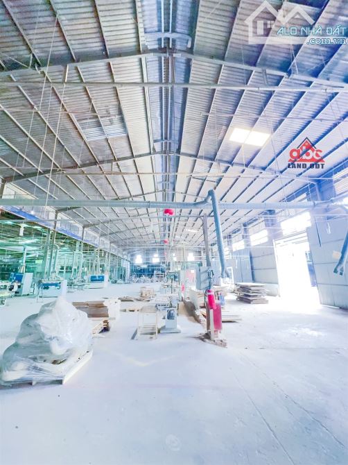 X084 Bán xưởng mặt tiền chính Thiện Tân hơn 1Ha ( 12000m2) Vĩnh Cửu ĐỒNG NAI