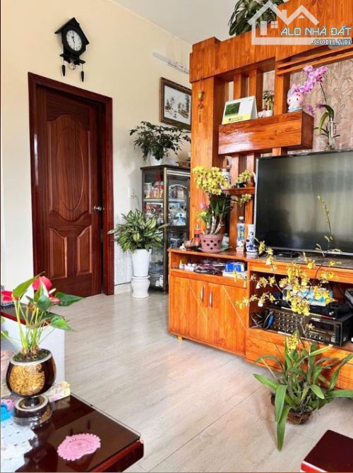 chủ ngộp cần bán gấp căn nhà đường nguyễn công trứ đà lạt - 1