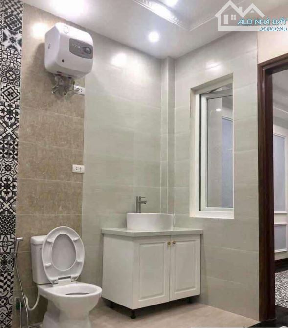 CHỈ 3 TỶ NHÀ 5TẦNG Ô TÔ ĐỖ NGOÀI CỔNG đường vệ hồ NGÃI CẦU AN KHÁNH,HOÀI ĐỨC. - 1
