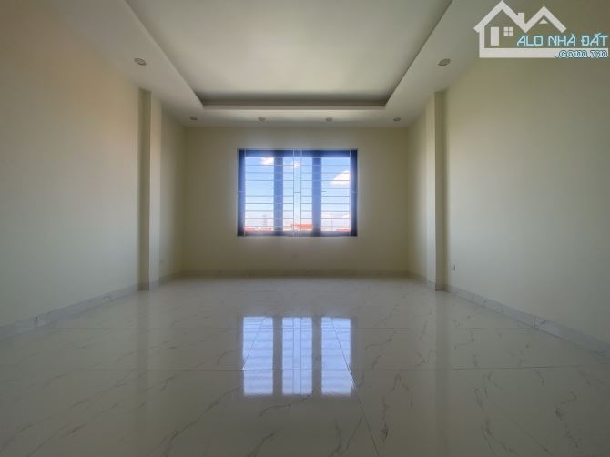 3,65 tỷ - nhà 5 tầng, oto cách 30m. Ngõ xe tải qua nhà.Gần ĐH Phenika, BV Nhi,KĐT ĐÔ NGHIA - 2
