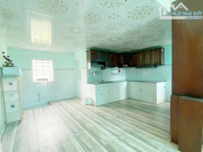 NHÀ ĐẸP, Ở NGAY - DT 73,2 M2 x 3T BTCT KIÊN CỐ - Ô TÔ VÀO NHÀ. - 2