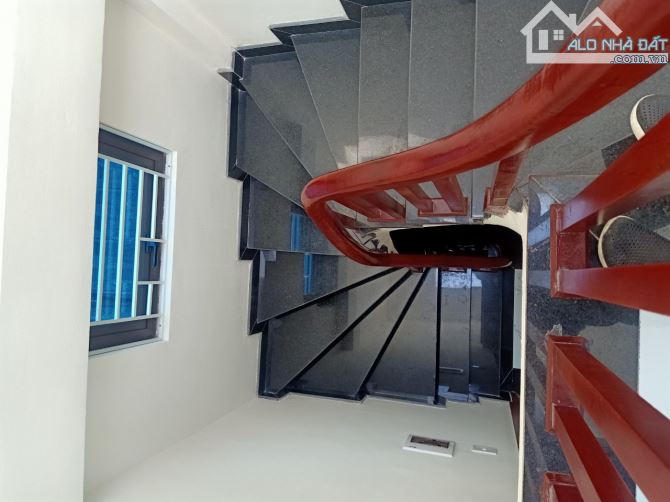 3,65 tỷ - nhà 5 tầng, oto cách 30m. Ngõ xe tải qua nhà.Gần ĐH Phenika, BV Nhi,KĐT ĐÔ NGHIA - 3