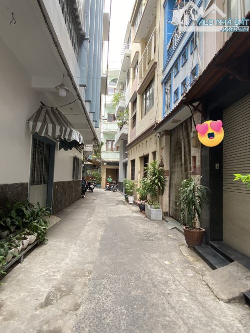 Nhà đầy đủ Tiện Nghi chỉ cần xách valy vào ở, Lý Thái Tổ Q.10 – giá 6,5 tỷ - 3
