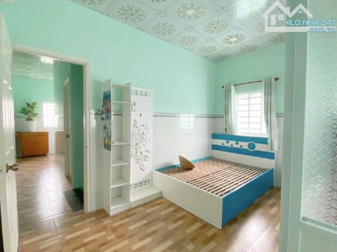 NHÀ ĐẸP, Ở NGAY - DT 73,2 M2 x 3T BTCT KIÊN CỐ - Ô TÔ VÀO NHÀ. - 3