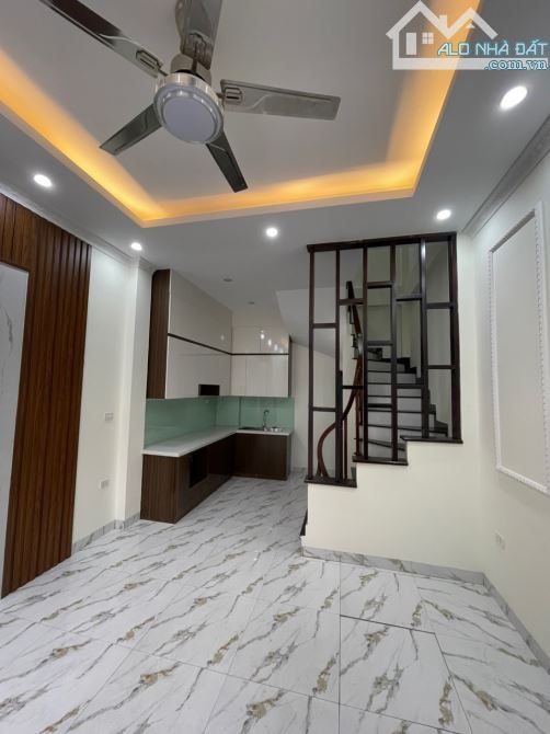 3,65 tỷ - nhà 5 tầng, oto cách 30m. Ngõ xe tải qua nhà.Gần ĐH Phenika, BV Nhi,KĐT ĐÔ NGHIA - 4