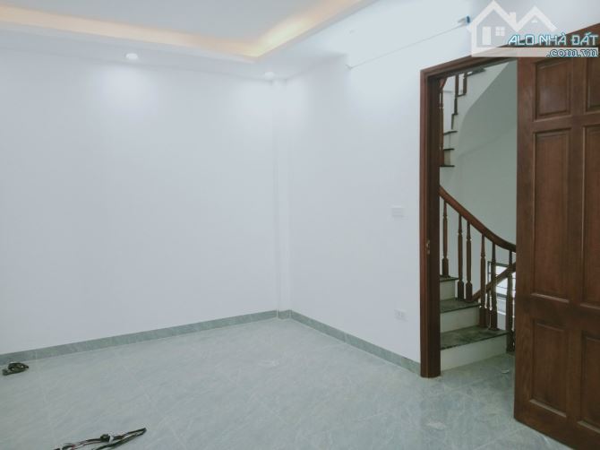 BÁN NHÀ HÀ ĐÔNG DT 40m2 x 4TẦNG- NHÀ ĐẸP Ở NGAY– GẦN BX YÊN NGHĨA &VÀNH ĐAI 4– CHỈ HƠN 2TỶ - 1