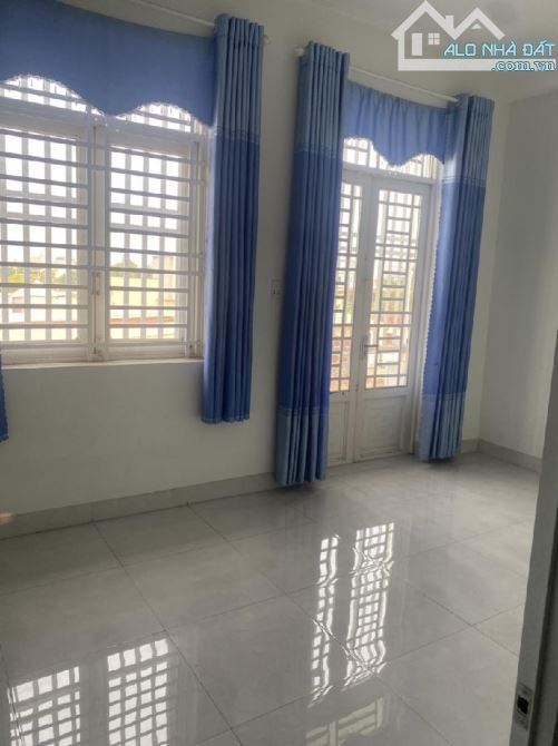 Bán nhà ngay ngã ba Đông Quang,Hóc Môn hẻm thông,50m2 chỉ 2.9ty - 2