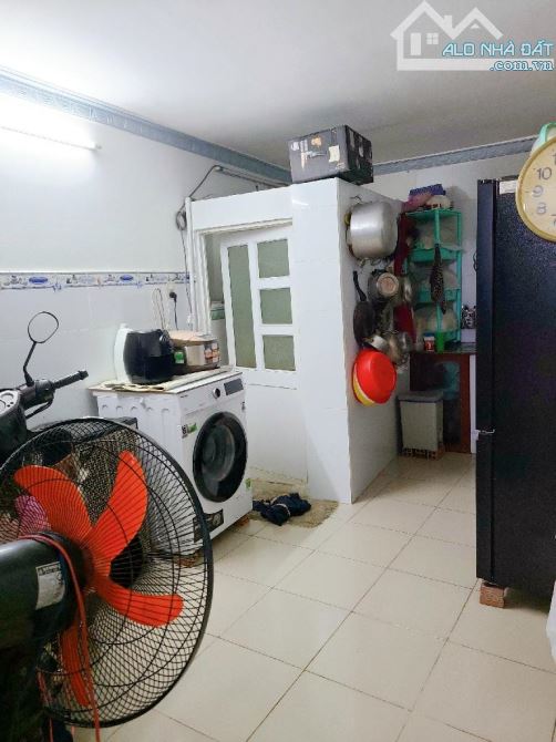 DƯƠNG QUÃNG HÀM – 43MV – 3 PHÒNG NGỦ - HẺM XE HƠI – HƠN 3 TỶ. - 2
