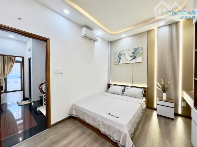 CƠ HỘI ĐẦU TƯ KHU VỰC QUẬN 10 70m2/3tỷ370 84 Hoà Hưng , phường 13 , quận 10 SHR - 3