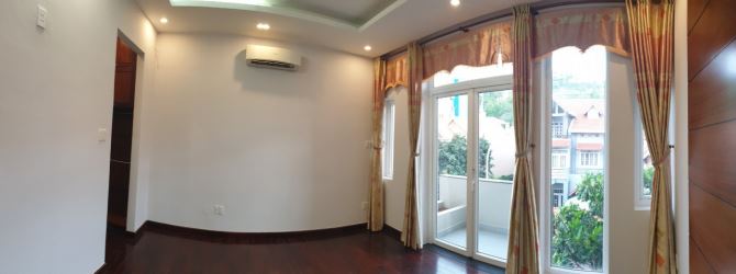 Siêu đẹp -  Bán Nhà 1 Trệt 2 Lầu Mặt Tiền Đường Hoàng Hoa Thám 102M2 (5x21) - Giá: 12.3Tỷ - 5