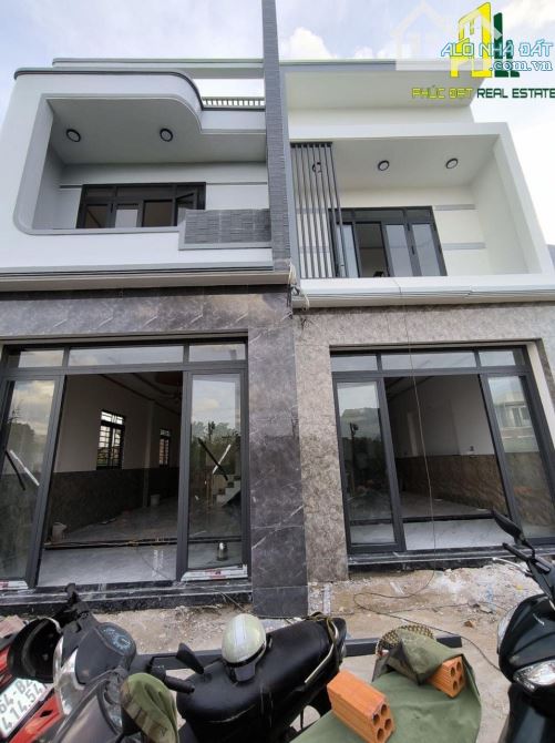 Bán nhà mới xây 1T1L 64m2, đường ô tô tận cửa, 1 sẹc Nguyễn Thị Tồn, ngay khu TĐC Bửu Hòa