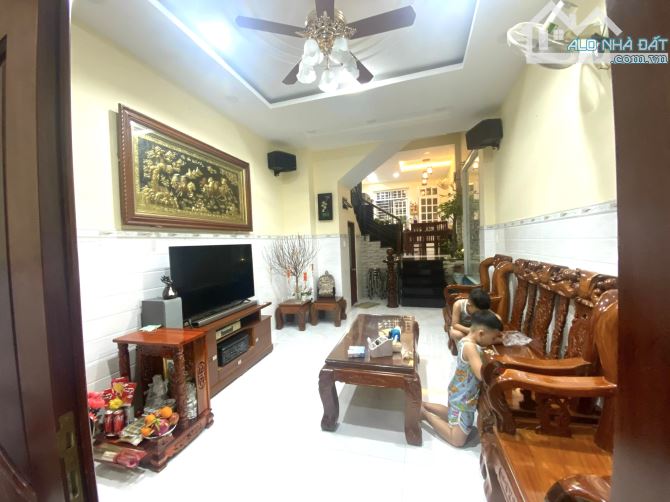 Nhà bán hẻm ô tô Bùi Minh Trực, 5 tầng P5 Q8 Giá 7tỷ 2