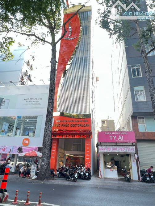 Bán nhà góc 2 mặt tiền Khánh Hội, Quận 4. Dt: 5x20m. 8 tầng thang máy. HĐT 150 triệu/tháng