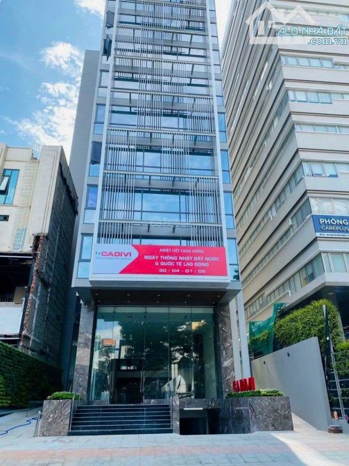 Bán tòa Building MT Lạc Long Quân, Tân Bình.DT 8x22m Hầm 6 lầu ,HĐT: 120tr/th ,giá 57 tỷ