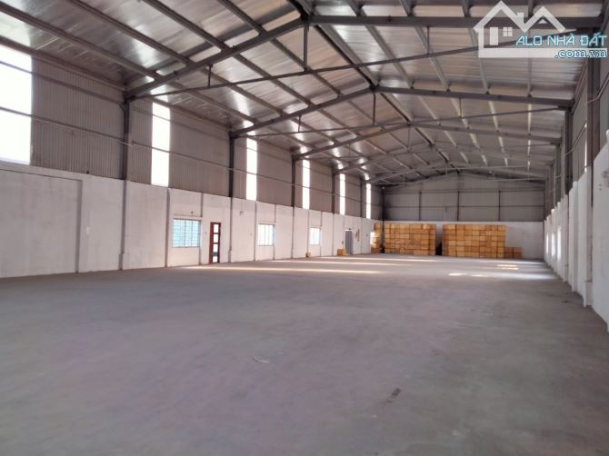 Cần chuyển nhượng xưởng CCN Nam Từ Liêm DT 3000m 4000m2 đã có nhà xưởng sẵn xe công