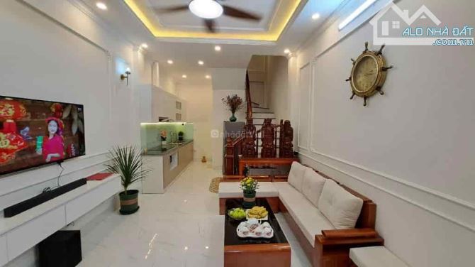 Bán nhà đẹp, ô tô, nội thất full xịn, trung tâm Thanh Xuân, 30m2 x 5t, giá chỉ 5 tỉ hơn - 1