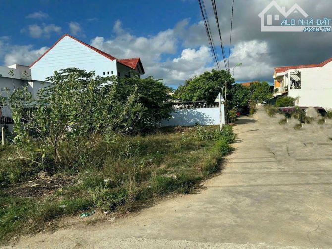 Bán lô đất 2 mặt tiền khu biệt thự xã Vĩnh Thạnh TP Nha Trang. - 1