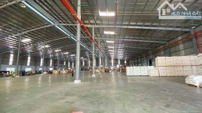 BÁN XƯỞNG 21600m2 tại KCN ĐỨC HOÀ LONG AN.