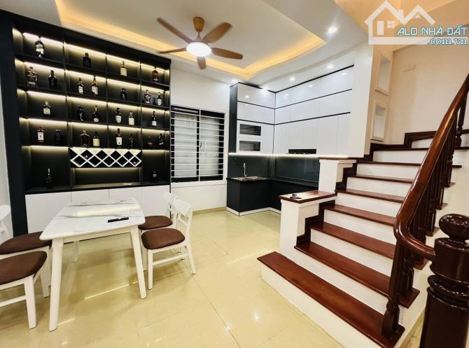 Bán nhà mặt tiền đẹp - Tả Thanh Oai, Thanh Trì, Hà Nội - 2