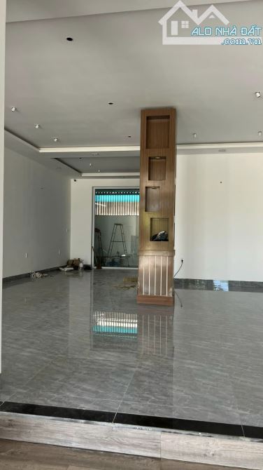 💥 Bán mặt tiền Hoàng Quốc Việt nhà toàn gỗ quý💥💥 - 2