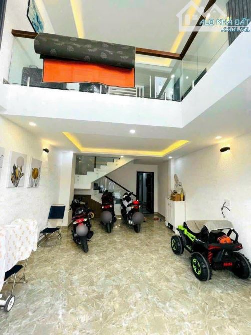 🏡🏡🏡Bán Nhà 1 Trệt 3 Lầu Hẻm Oto Lê Hồng Phong 51.2M2 (4.3x12) - Giá: 6.3Tỷ - 2