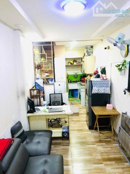 Bán căn nhà nhỏ xinh an cư lạc nghiệp chỉ 2.1 tỷ thôi ạ, khu dân cư thoáng đãng mát mẻ - 2