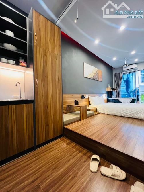 Nguyễn Chí Thanh, DT 105M2x5T, MT 5M, giá 28.8 tỷ  GARA Ô TÔ 7 CHỖ - THANG MÁY - 2