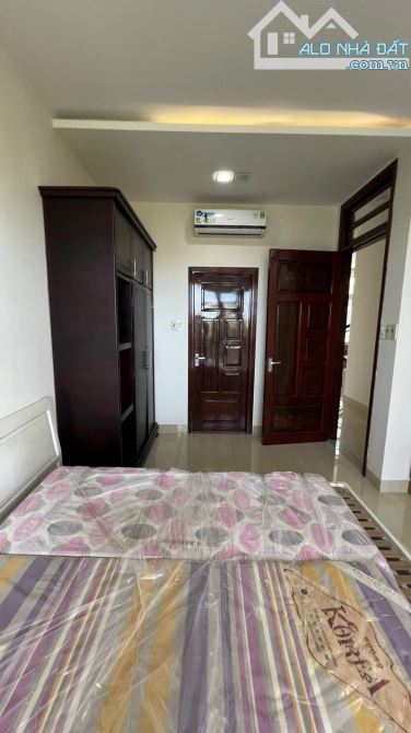 💥 Bán mặt tiền Hoàng Quốc Việt nhà toàn gỗ quý💥💥 - 3