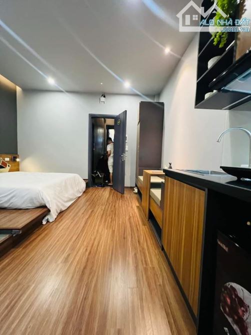 Nguyễn Chí Thanh, DT 105M2x5T, MT 5M, giá 28.8 tỷ  GARA Ô TÔ 7 CHỖ - THANG MÁY - 3