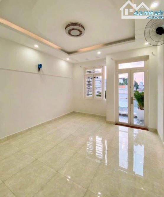 Bán nhà gần Sân Bay, giá mềm 2tỷ650 - 62m2. Bạch Đằng - Tân Bình, sẵn dòng tiền 14tr/tháng - 4