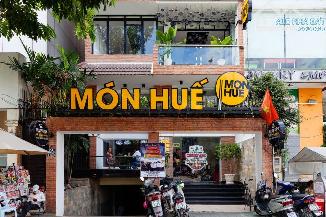 Bán nhà mặt tiền Trần Quang Khải, Quận 1, DT: 7,8x36m, HĐ thuê 85 triệu, giá 80 tỷ