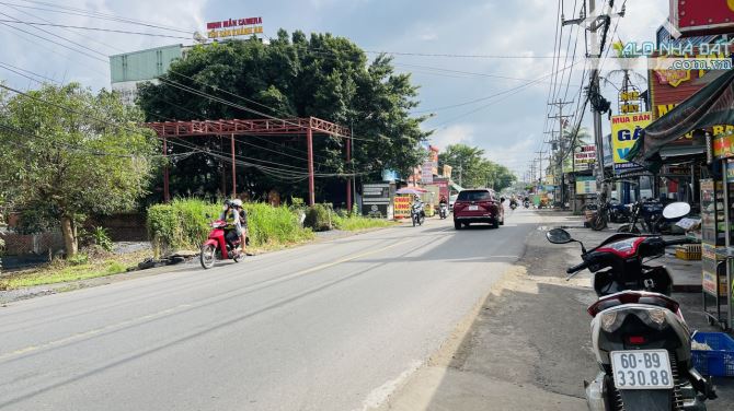 Bán đất sổ riêng đường Nguyễn Hoàng, thị trấn Trảng Bom, Đồng Nai.