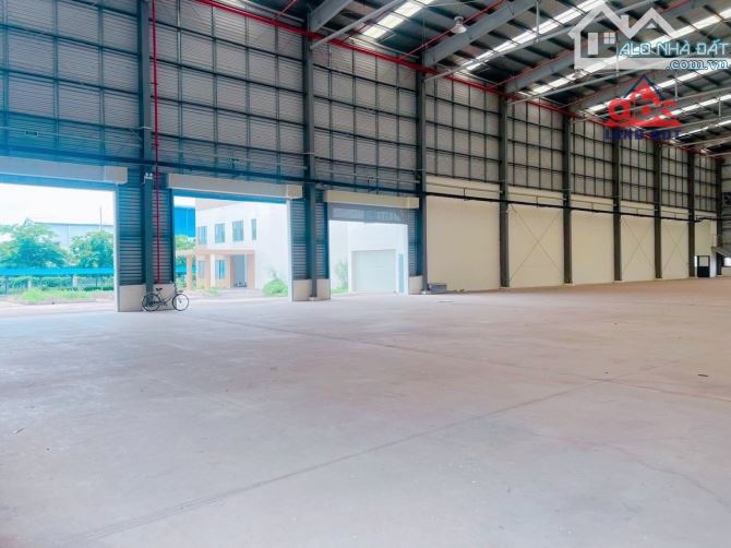 Bán xưởng 8000m2 thiện tân đầy đủ pháp lý đang cho thuê 500 triệu/tháng giá tốt