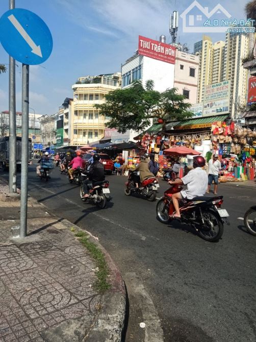 Bán Nhà 2 MẶT TIỀN đường Cù Lao,Q.Phú Nhuận,DT:6mx16m,KC:HẦM,4 lầu,Giá:25 tỷ.