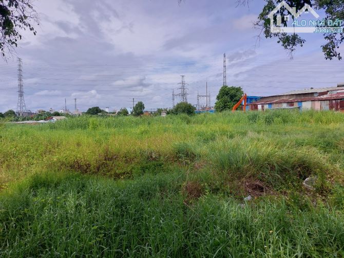 Bán đất tặng biệt thự sân vườn 382m2, ngang hơn 18m cách sân bay Tân Sơn Nhất 10 phút