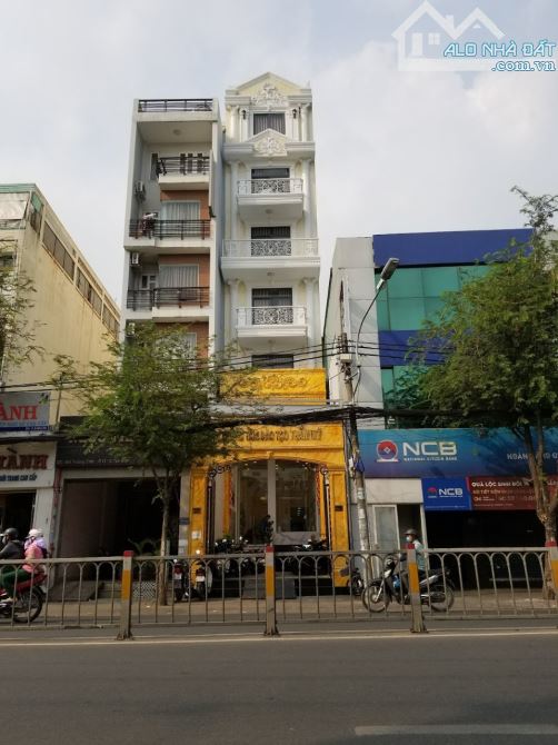 💥39 Tỷ💥Bán Nhà MT Trường Chinh Q.Tân Bình, DT:6x32m ,Hầm + 7 tầng, HĐT: 150tr