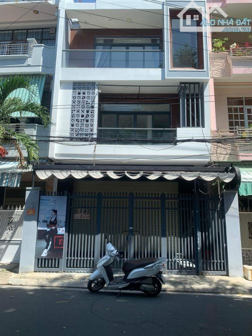 Bán nhà 3 tầng mặt tiền đường Trần Bình Trọng TTTP Nha Trang ngang hơn 6m - 1