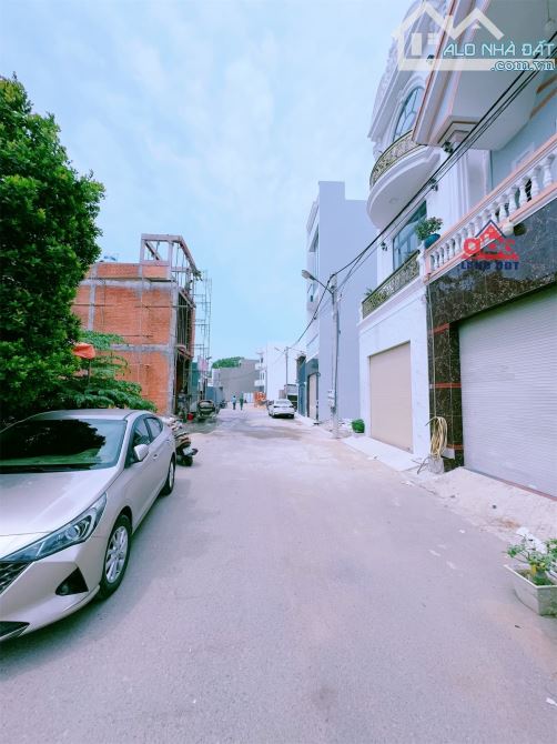 Bán nhà phố 1trệt 2 lầu gần UBND P.Hoá An .Tp Biên Hoà. Giá chỉ 3tỉ8 - 15