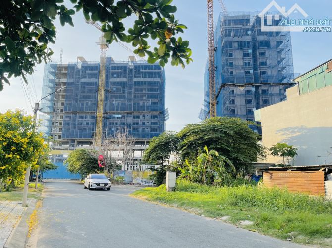 Bán lô đất ngay chân chung cư Đạt Gia - Sunview - Đường Cây Keo, Tam Phú - 6,8 tỷ / 120 m2 - 2
