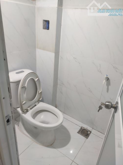 Nhà 4mx20m, lầu đúc, 2 phòng ngủ, 2 toilet, hẻm xe hơi, Nguyễn Thị Kiểu, giá 5.5 triệu - 3