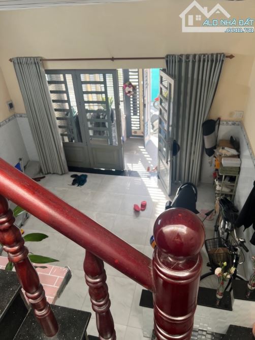 Bán chia tài sản cho con cháu căn nhà trệt lầu và dãy phòng trọ, 150m2, chiều ngang 12 mét - 5