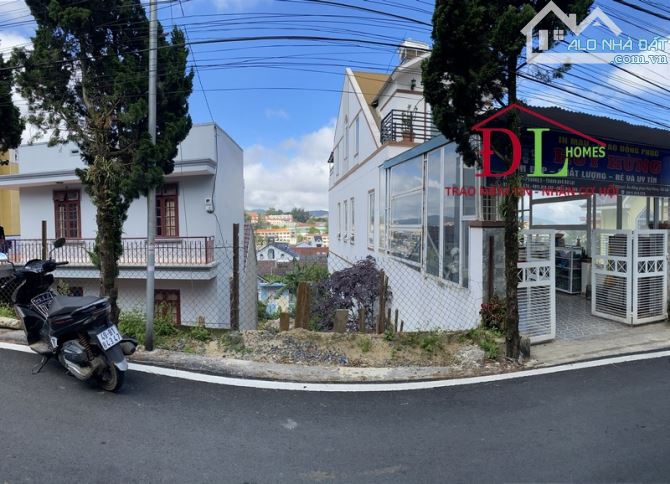 Bán 212m2 đất mặt tiền Phan Như Thạch , ngay trung tâm P1 , phố đi bộ . - 2