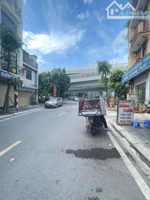 Bán gấp nhà Ngõ 102 Trường Chinh Đống Đa Hà Nội