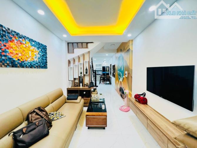 Bán nhà Thanh Xuân phố Vũ Trọng Phụng dt 30m2, ô tô đỗ cửa, kinh doanh, giá 8.8 tỷ