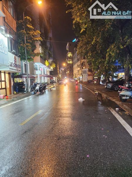 BÁN NHÀ MẶT PHỐ NGUYỄN HY QUANG QUẬN ĐỐNG ĐA 50M CHÀO GIÁ 21.5 TỶ CÓ TL.