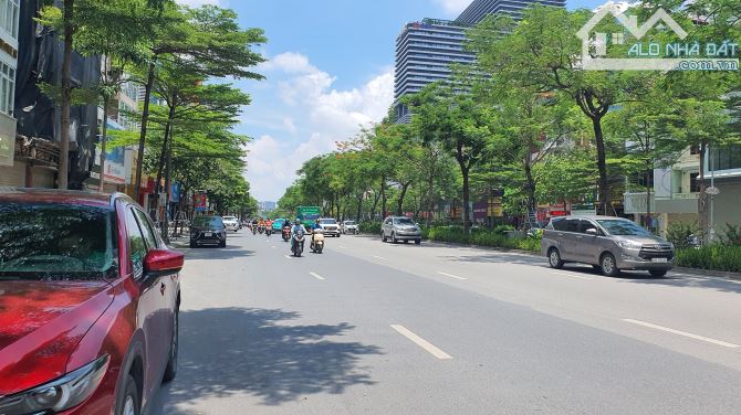 Xã Đàn, 255m2, mt 8, phân lô, ô tô, gara, KD văn phòng, 250 triệu/m2