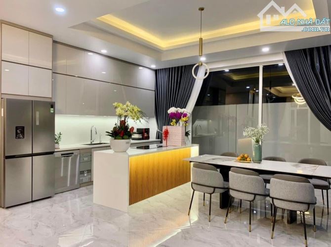 Bán nhà Ngô Gia Tự, Quận Long Biên 45m2, 6 tầng, 6.8 tỷ, thang máy - 1