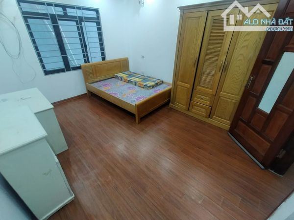 Bán nhà Yên Nghĩa, quận Hà Đông 32m2 5 tầng, giá chỉ hơn 3 tỷ - 1